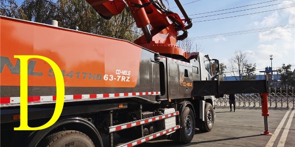 一臺混凝土輸送泵由哪些零部件組成？