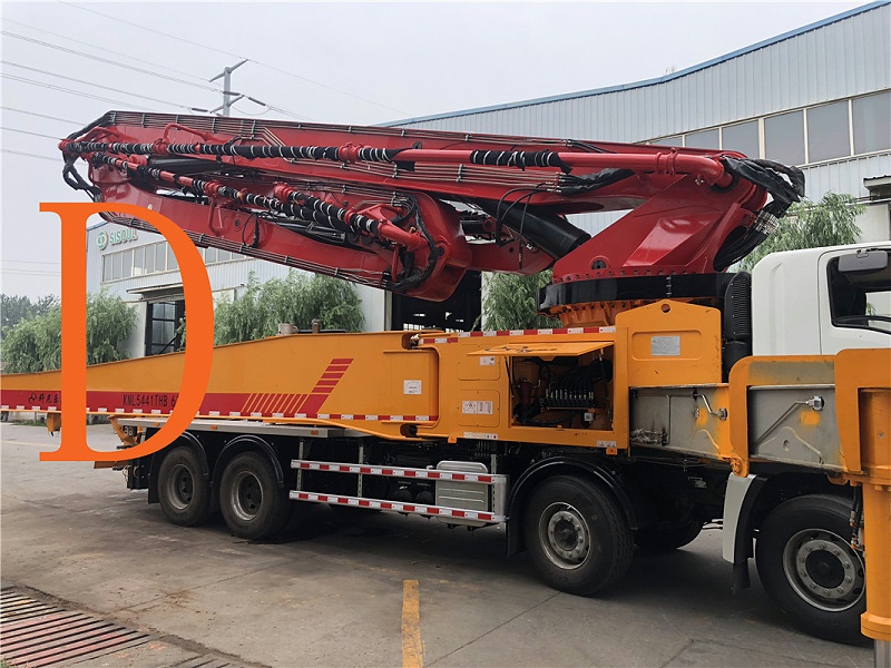 青島混凝土泵車價(jià)格 (2)