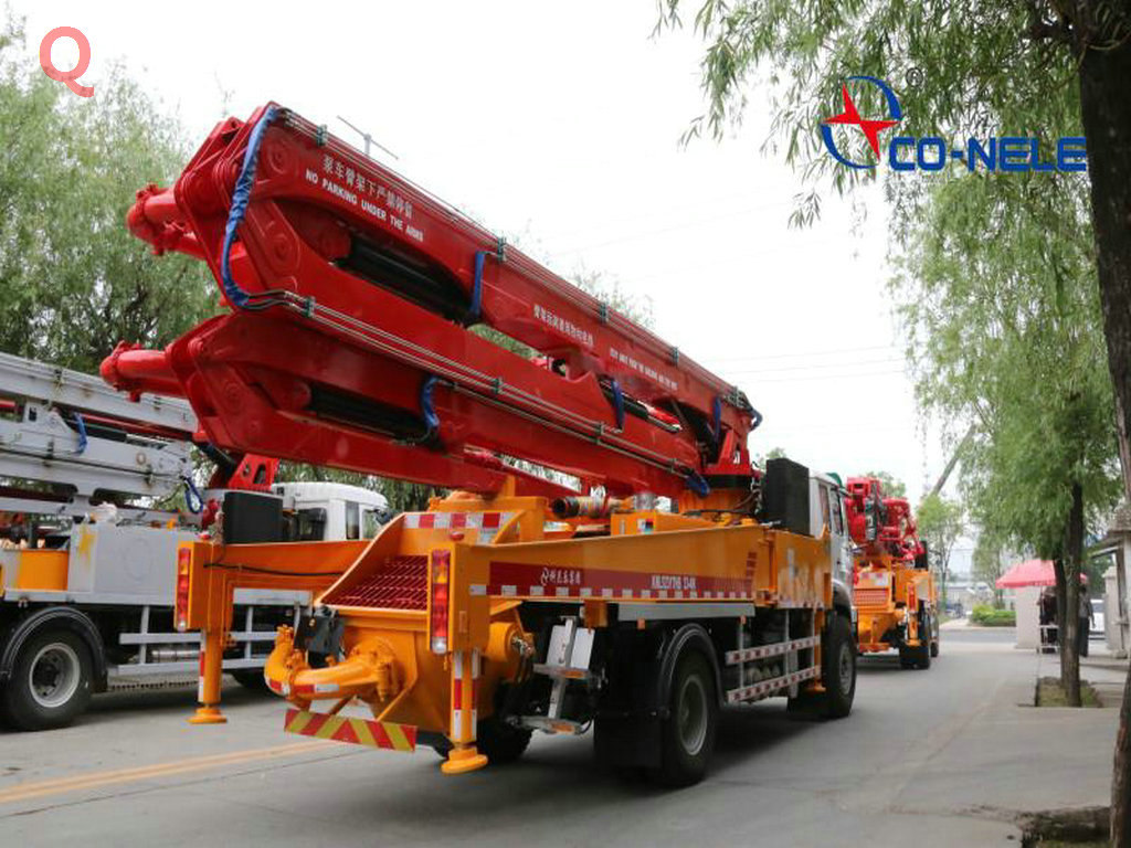 天泵，小型泵車，小型混凝土泵車