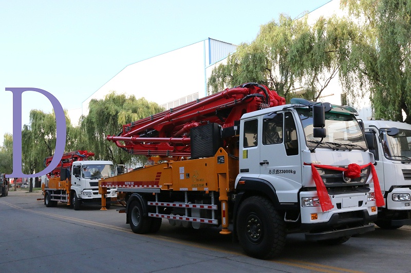 青島混凝土泵車價格 (10) 青島混凝土泵車價格 (10)