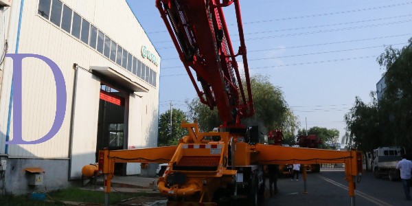 混凝土泵車(chē)和混凝土輸送泵有哪些區(qū)別你了解嗎