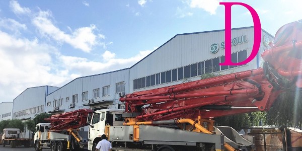 如何挑選一臺(tái)合適的小型混凝土泵車？