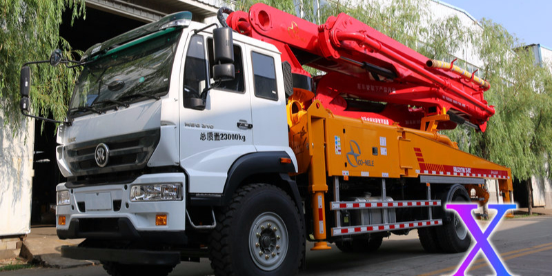 小型混凝土泵車保證混凝土澆筑的質量，正確的做法是什么？——科尼樂