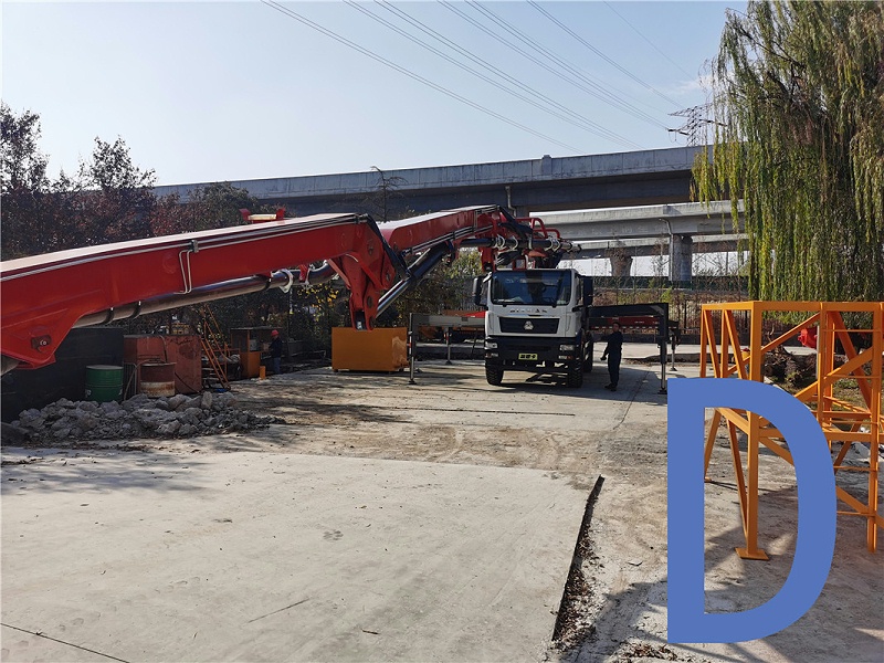 青島混凝土泵車(chē)價(jià)格 (62) 青島混凝土泵車(chē)價(jià)格 (62)